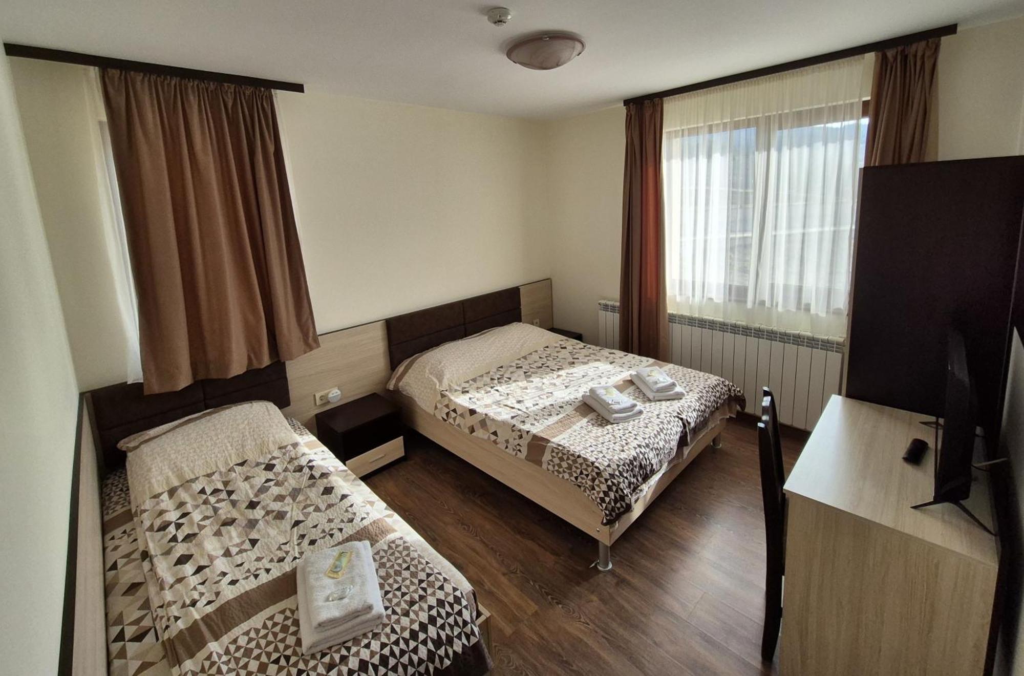 Divna Guest House Dospat Exterior photo