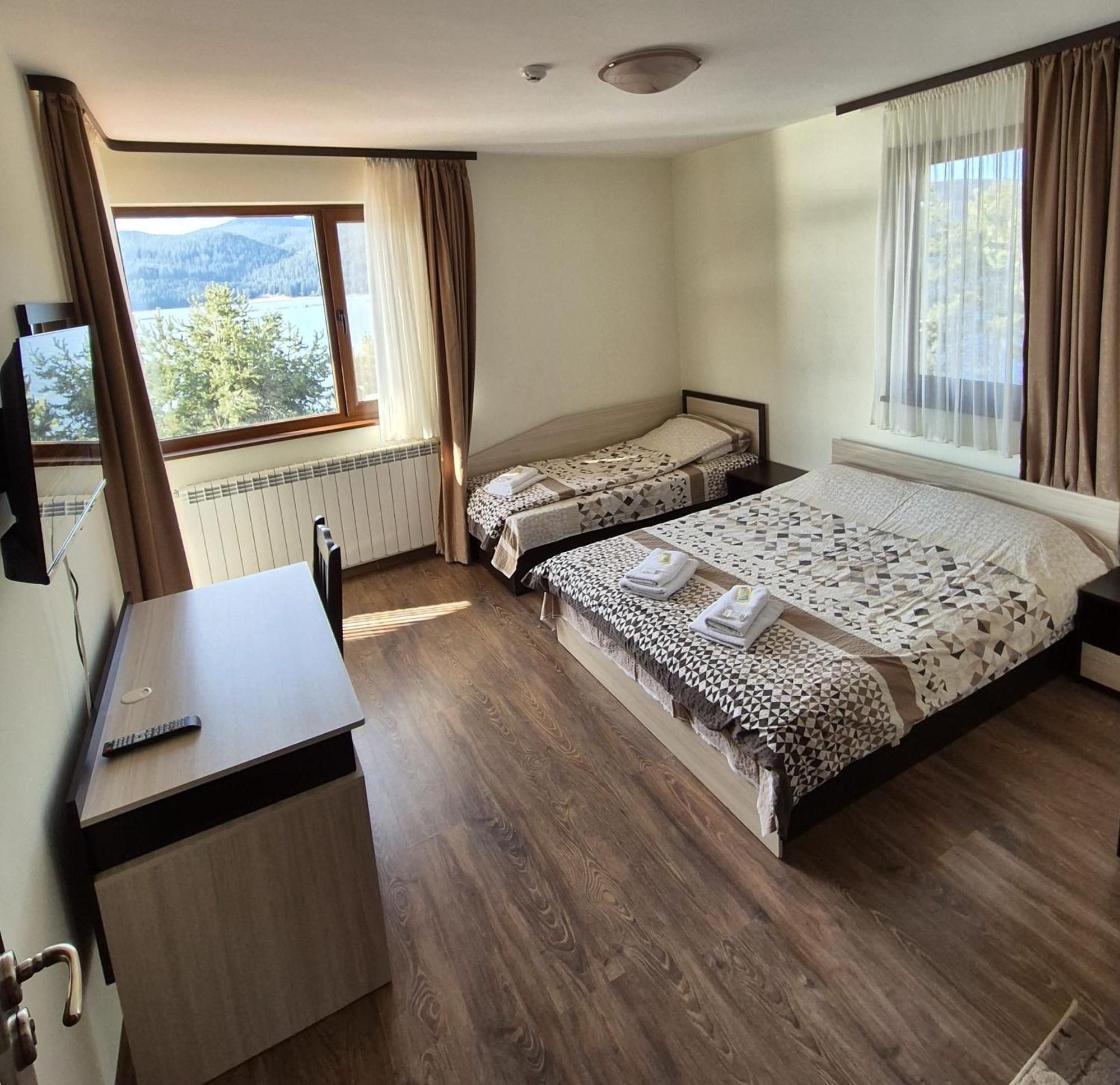 Divna Guest House Dospat Exterior photo